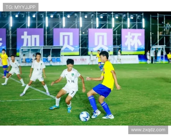 成都足球队在足球战术排行榜中荣登第七名引发热议与关注