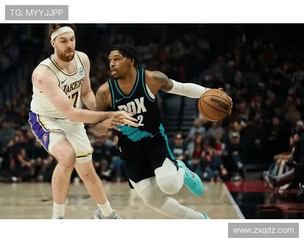 湖人勇士对决激烈上演 西部强强对话谁能笑到最后 湖人勇士对决激烈上演 西部强强对话谁能笑到最后