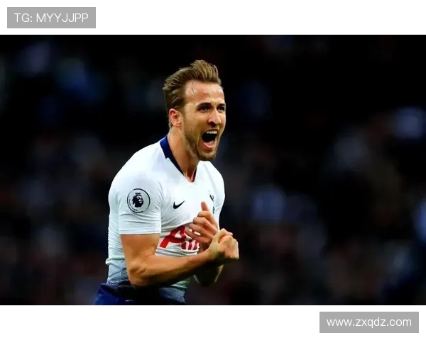 凯恩的传奇之路：从天才少年到足球巨星的成长历程与成就分析